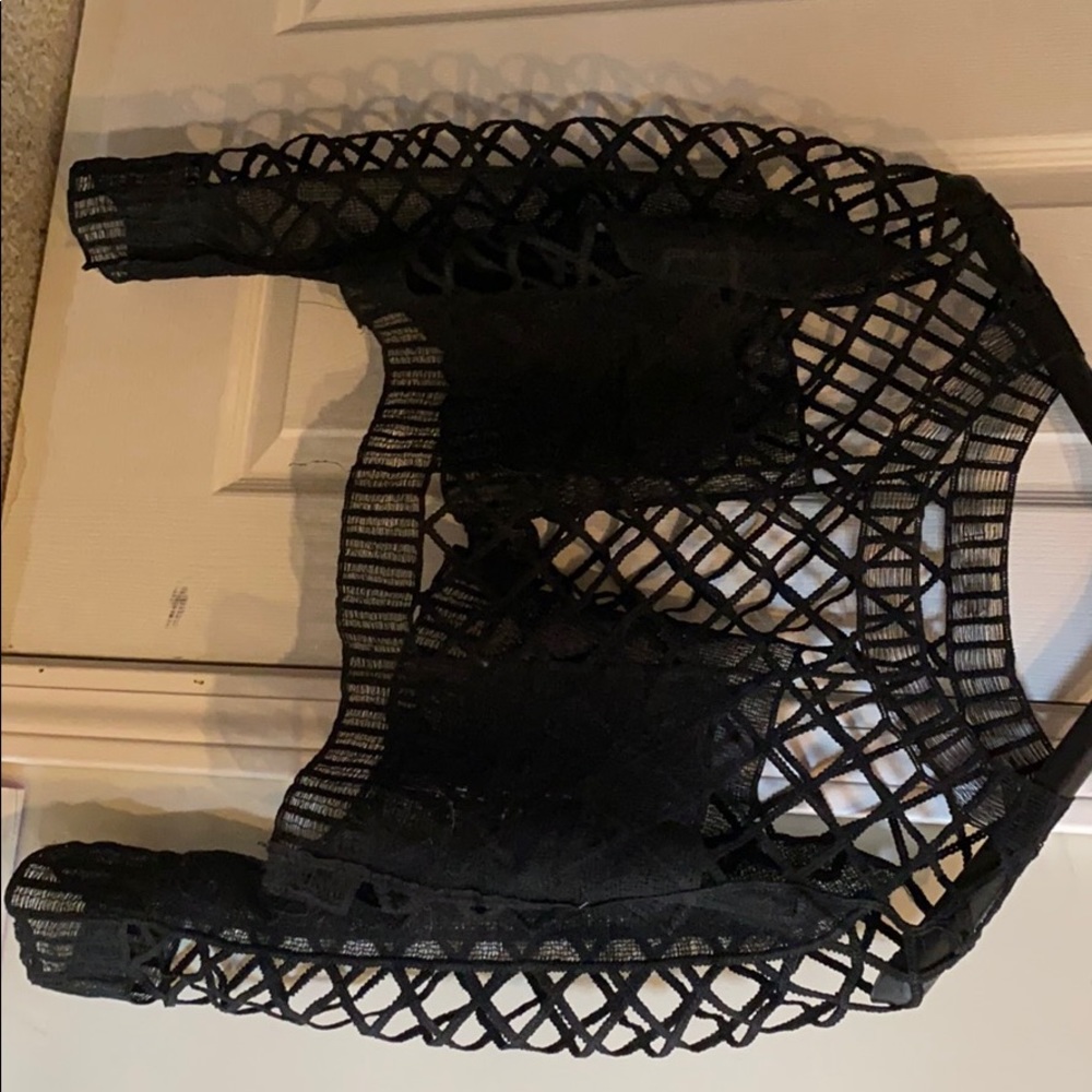 Black crop top